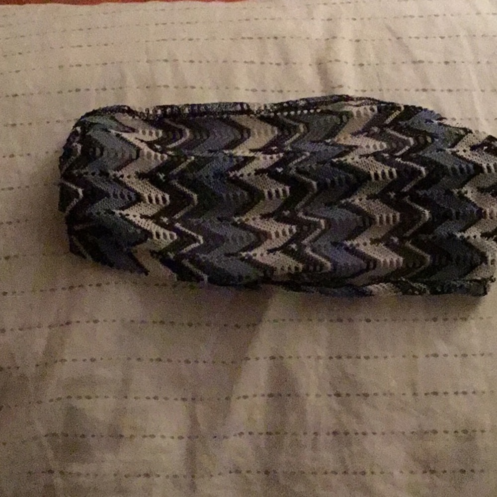 Headband - Picture 2 of 3